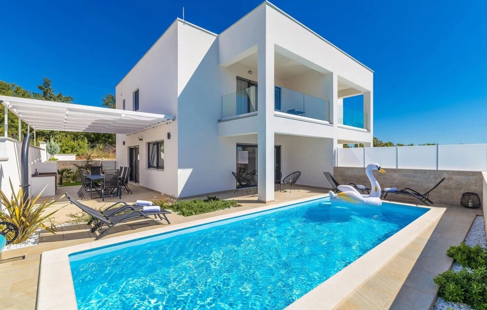 Awesome Home in Linardici With Outdoor Swimming Pool, Wifi and 3 Bedrooms