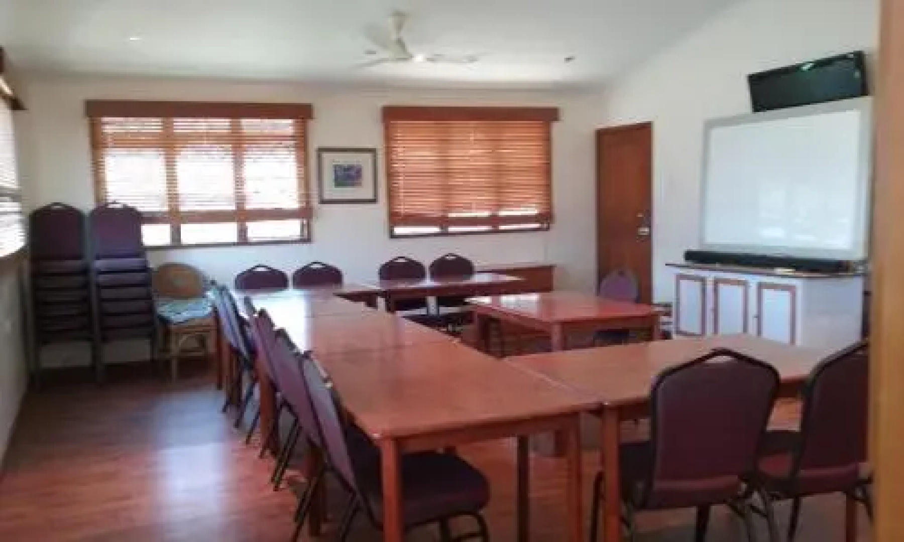 Lahara Lodge