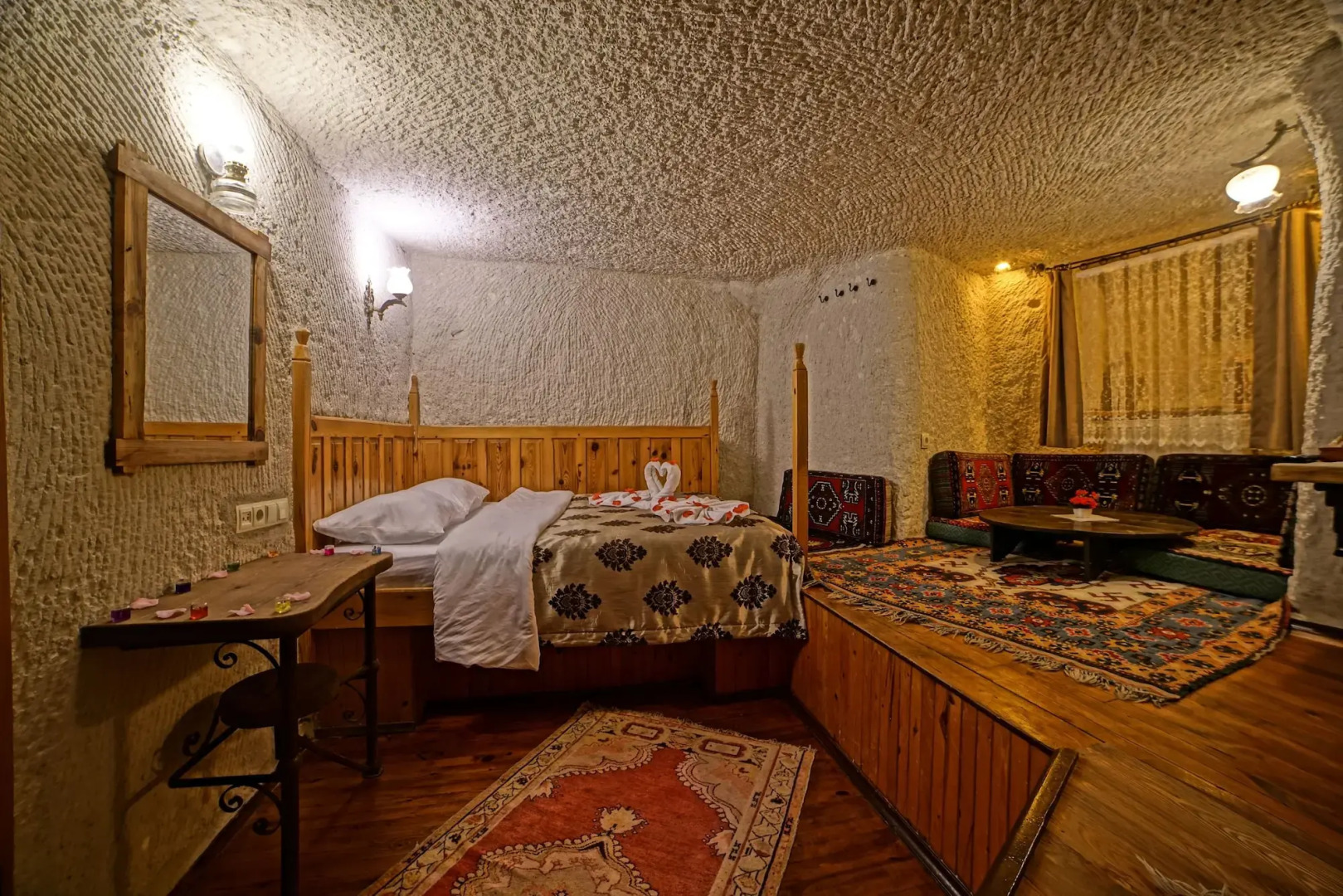Melek Cave Hotel