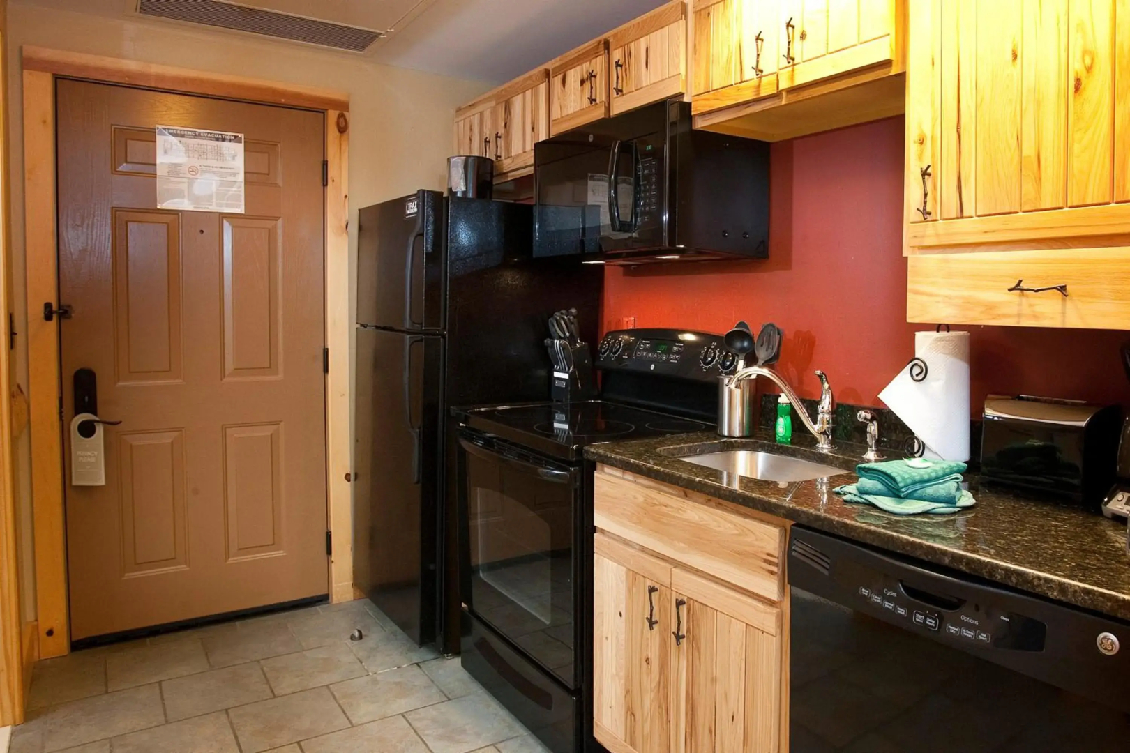 Hope Lake Lodge & Indoor Waterpark