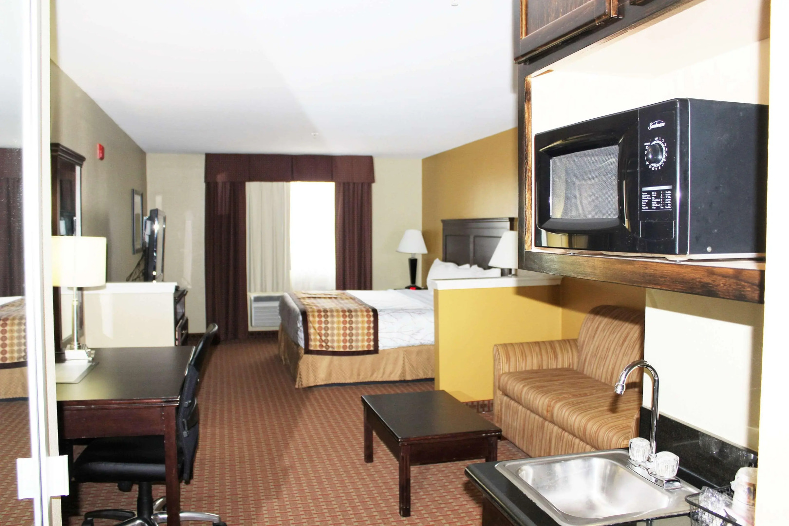 Best Western Temple Inn & Suites