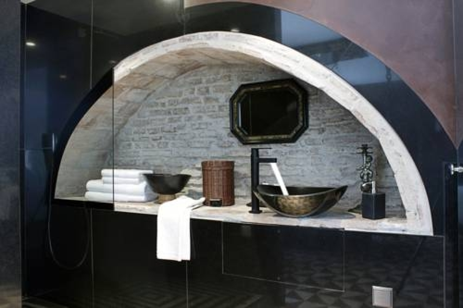 Hospedería Diez y Seis