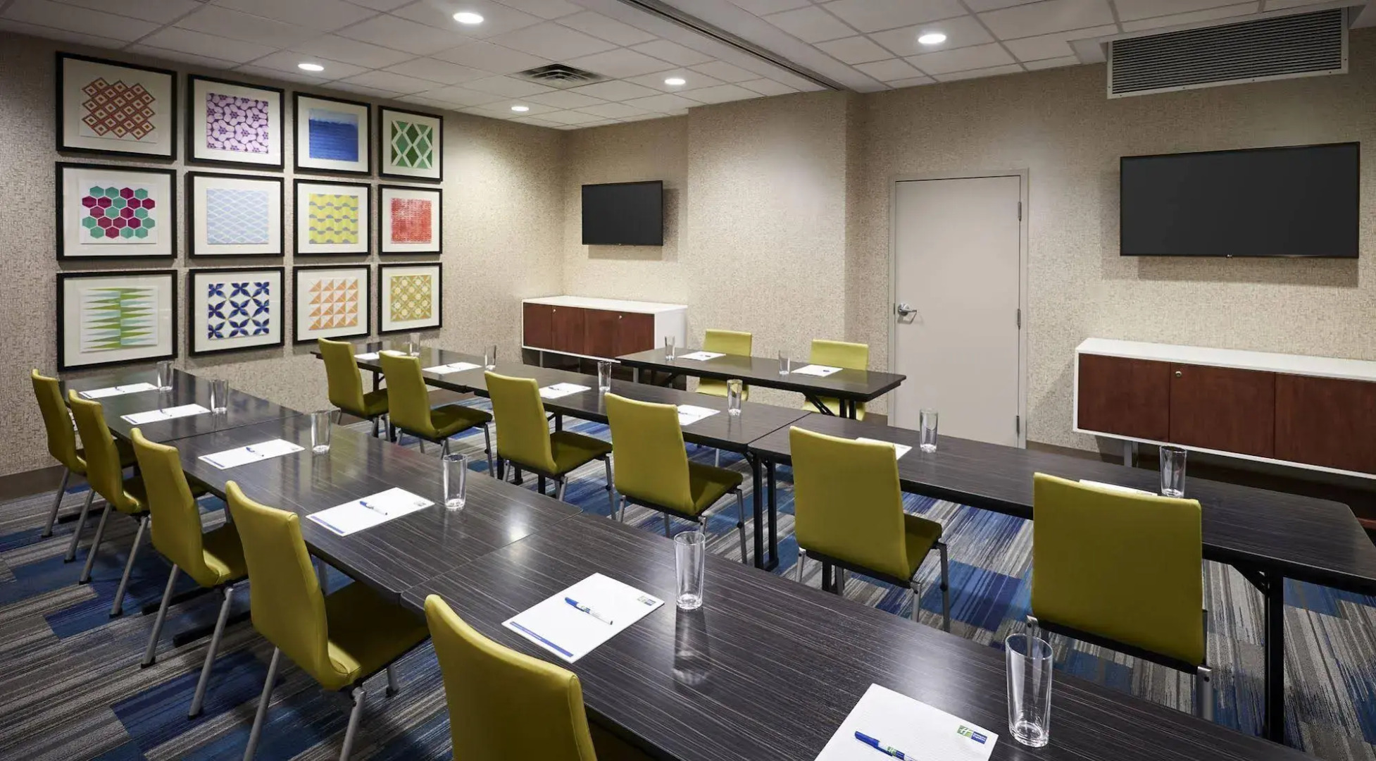 Holiday Inn Express Windsor Waterfront by IHG