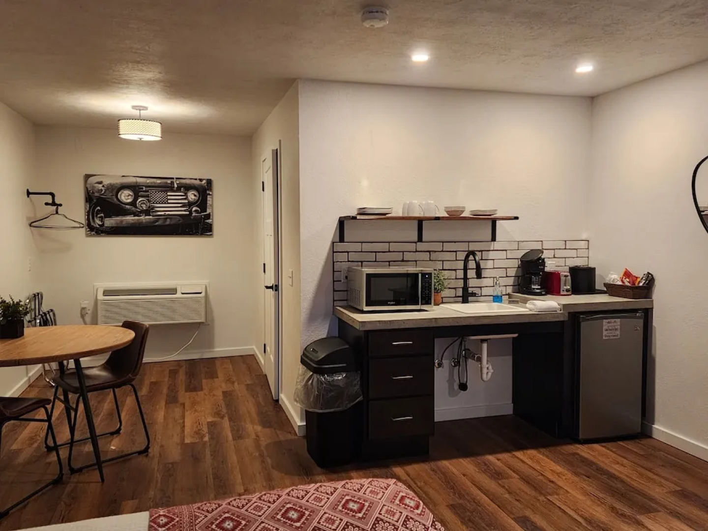 The Lakehouse Inn at Sledd Creek