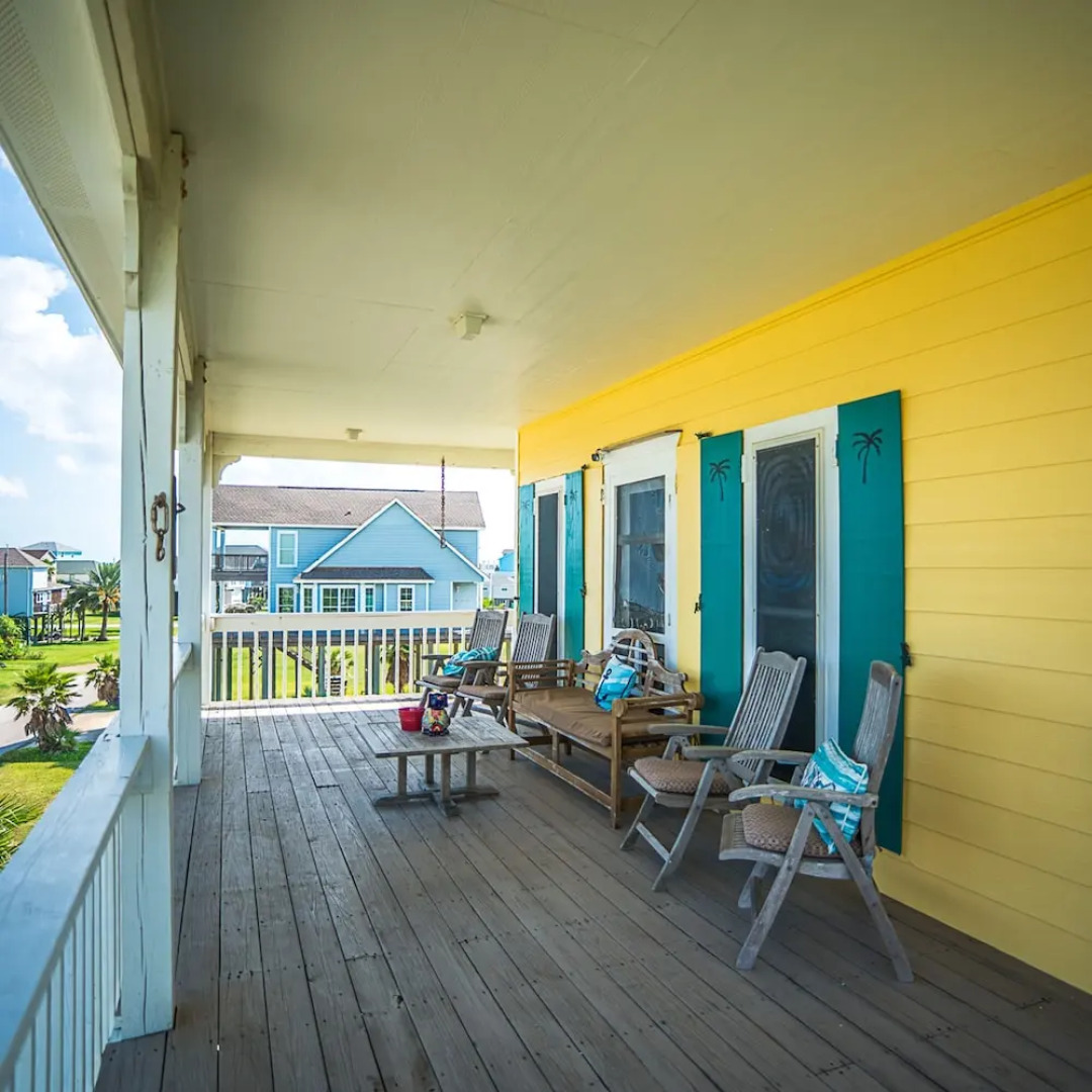 Serenity By the Sea - Great Views in Treasure Island