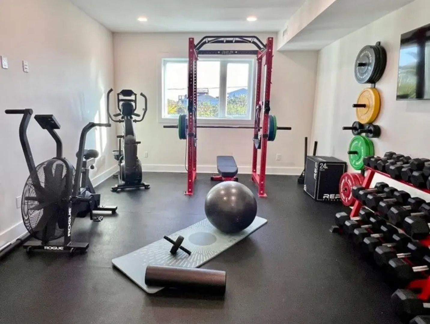 Enjoy the Best Time of the Year in Florida at Redfish Dance Riverfront Pool Home With Dock - 6958t