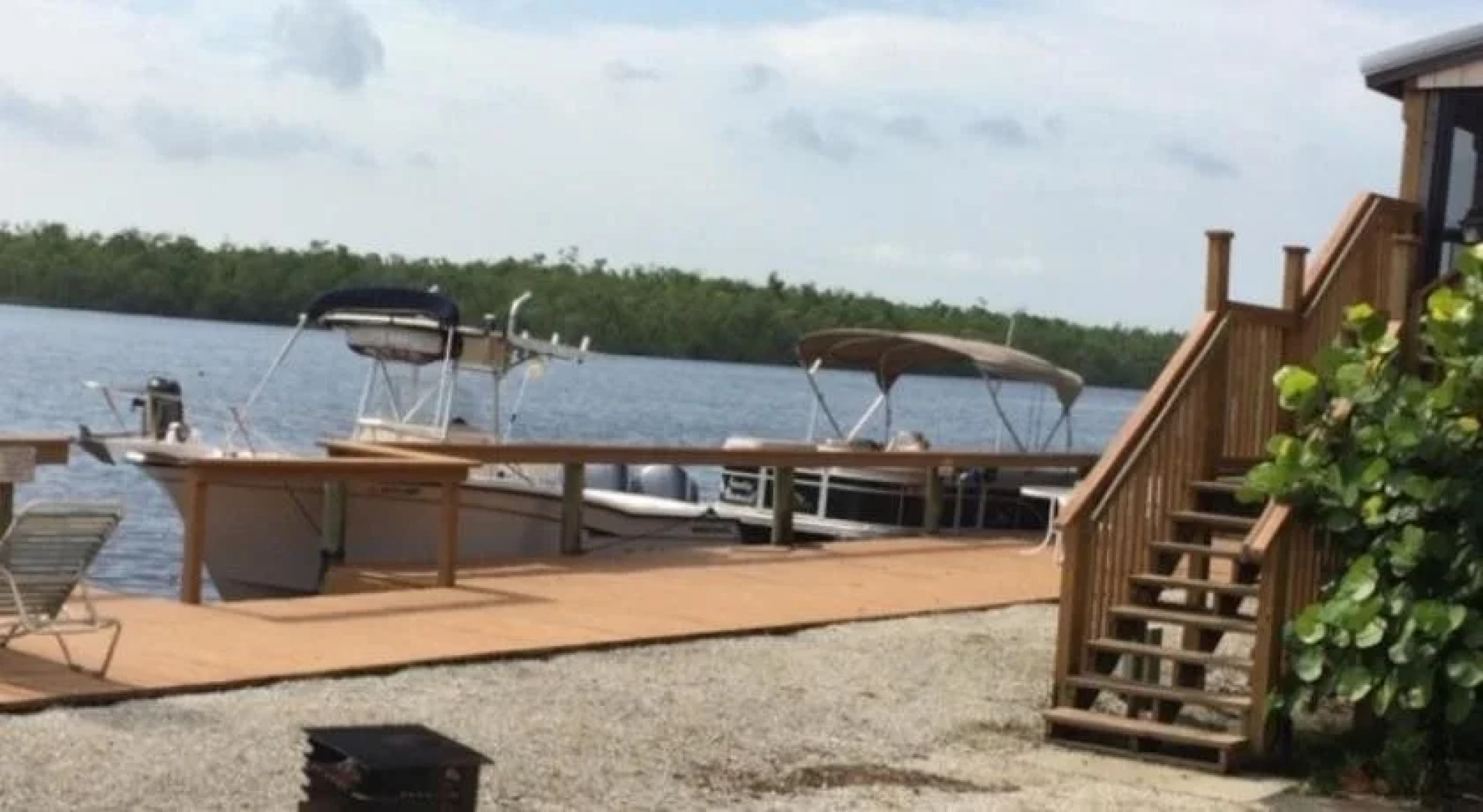 River Wilderness Waterfront Villas