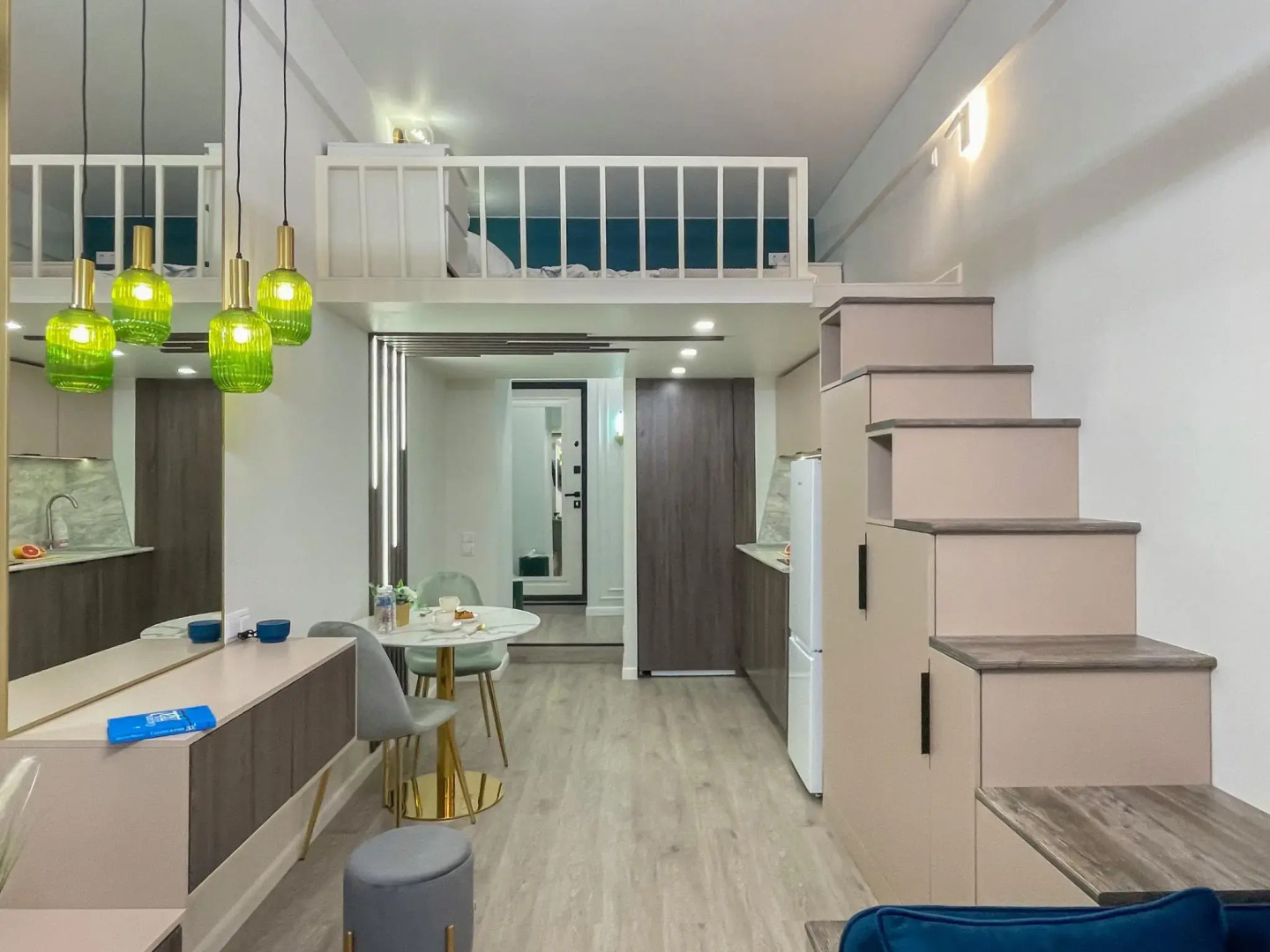 Апартаменты на Нижняя Первомайская 64