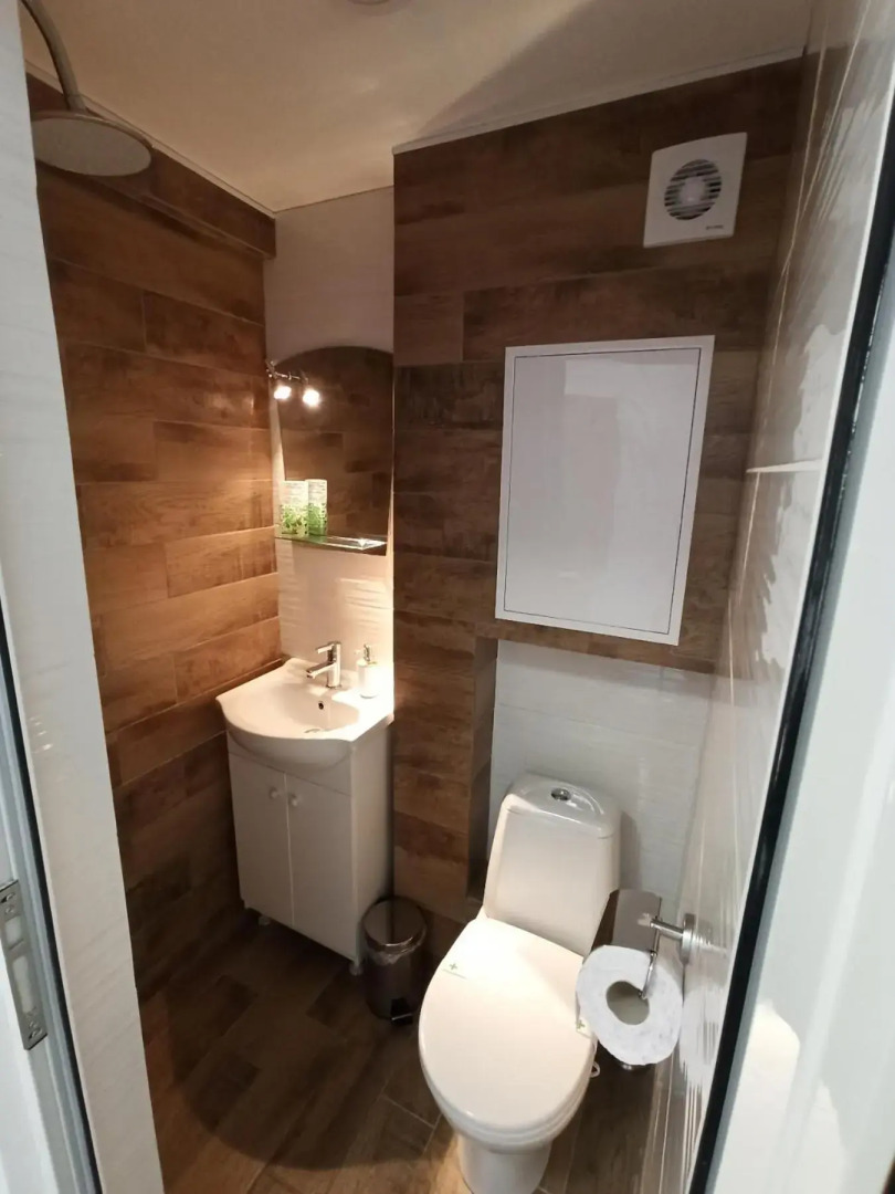 Top Center Nice View Studio