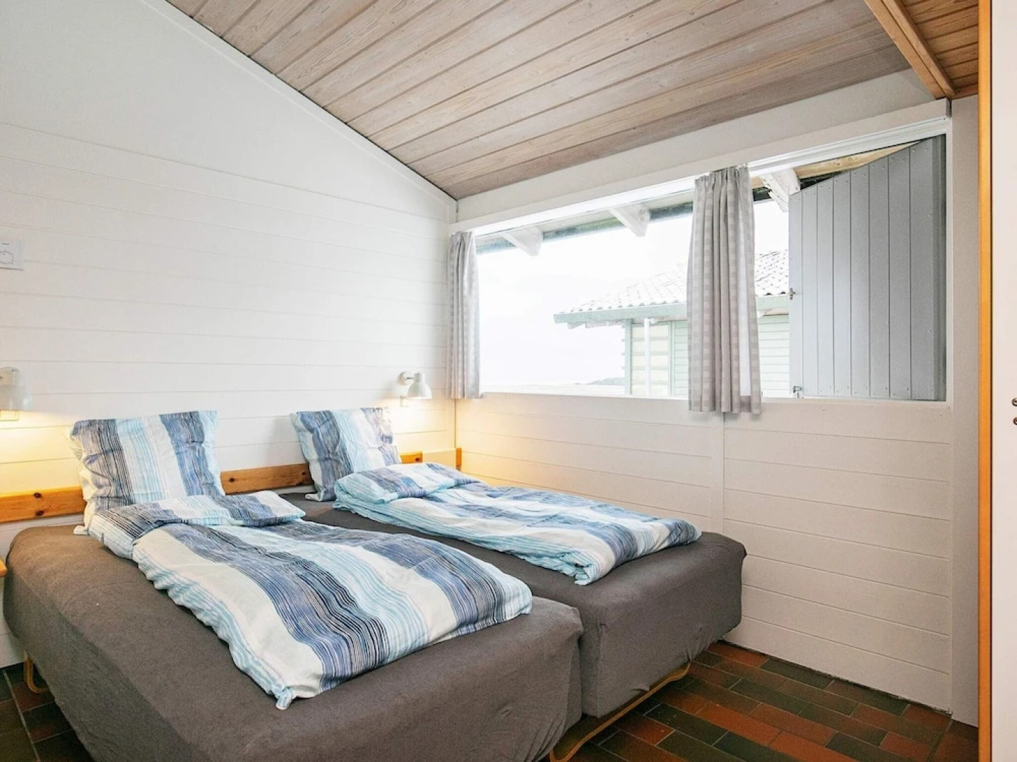 6 Person Holiday Home on a Holiday Park in Hanstholm