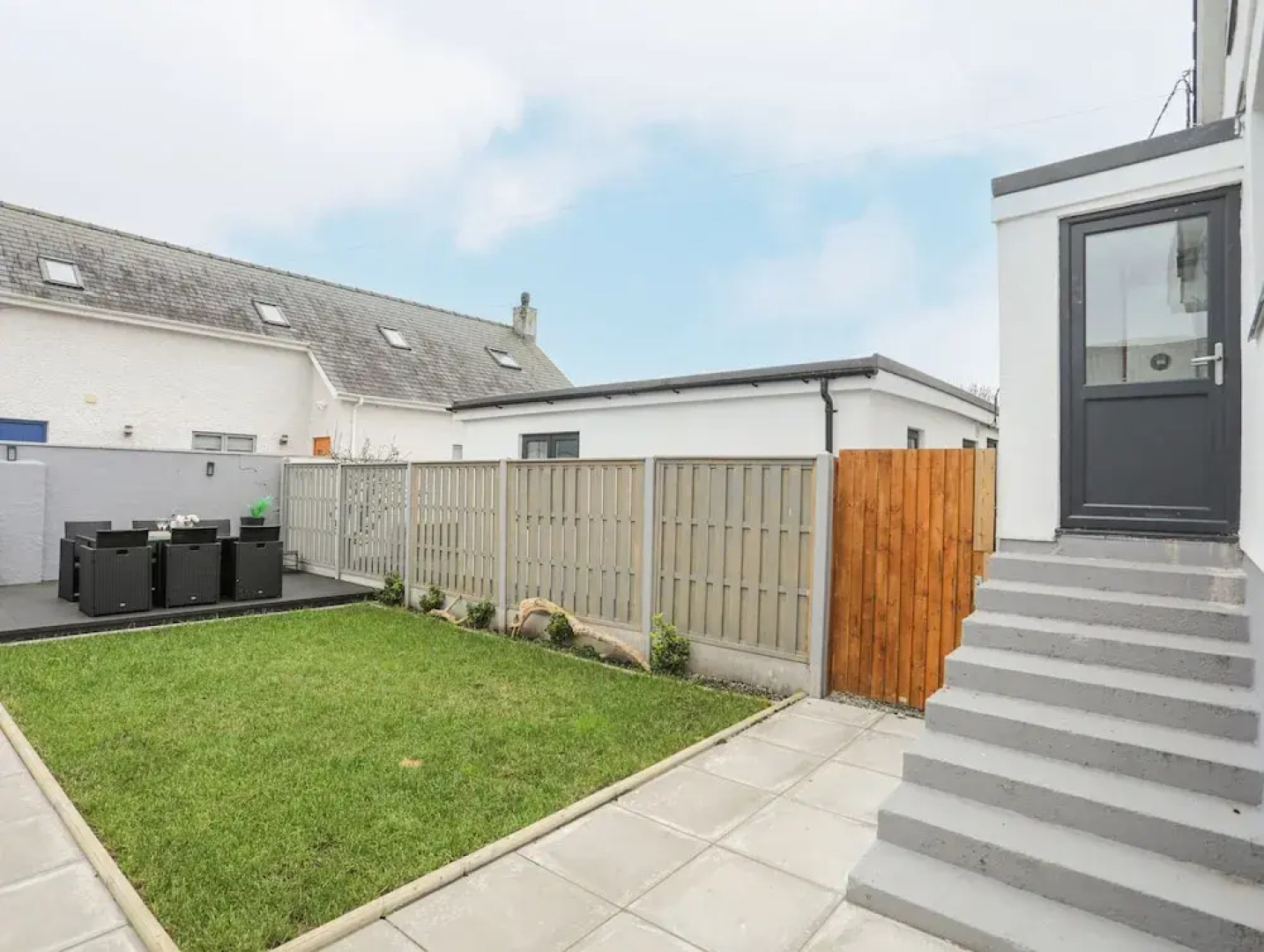 Clydfan, No 1 Trearddur Road