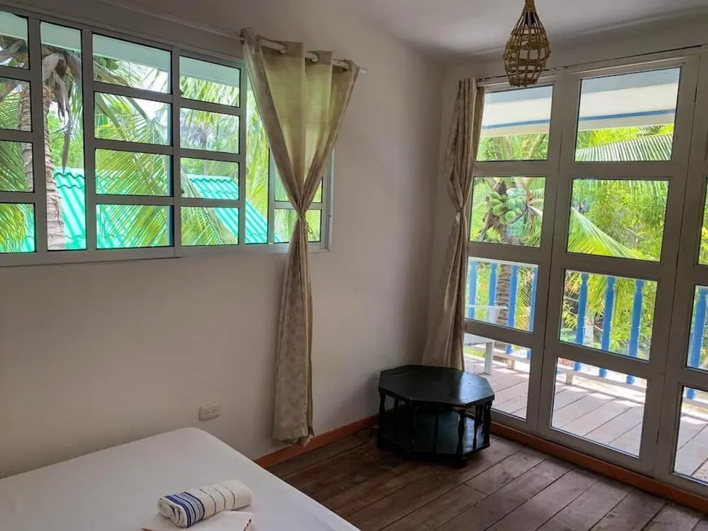 Eco Hotel Casa Lola - Hostel