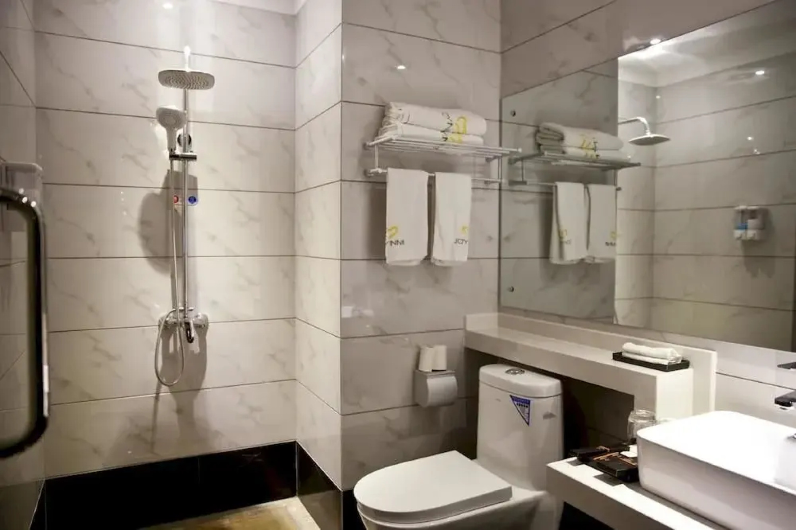 Joy Inn Chuxiong