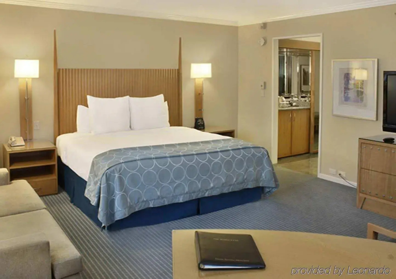 The Marquette Hotel, Curio Collection by Hilton