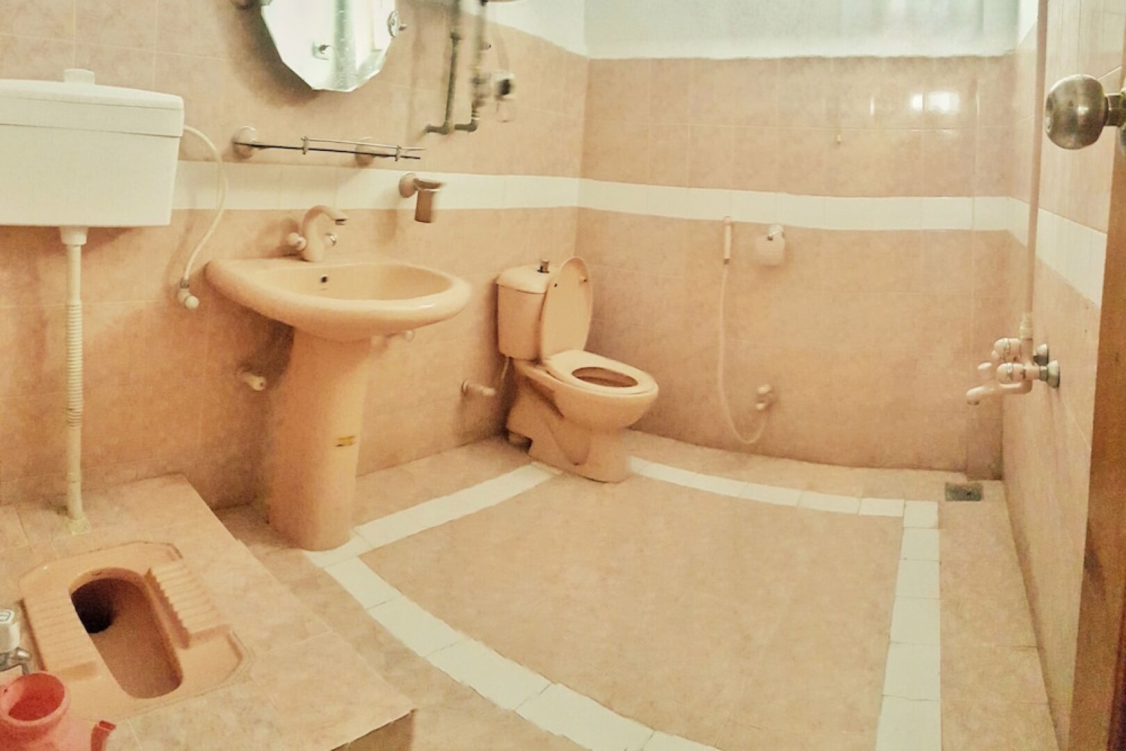 Baltistan Continental Hotel Skardu