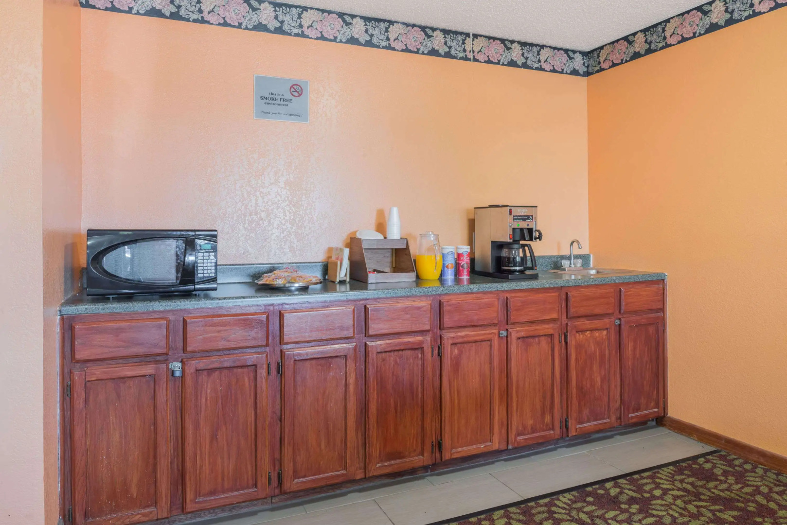 Knights Inn Ferguson