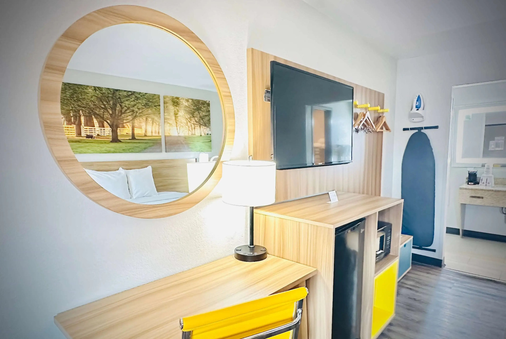 Days Inn by Wyndham WestEnd Alexandria,VA Washington DC Area