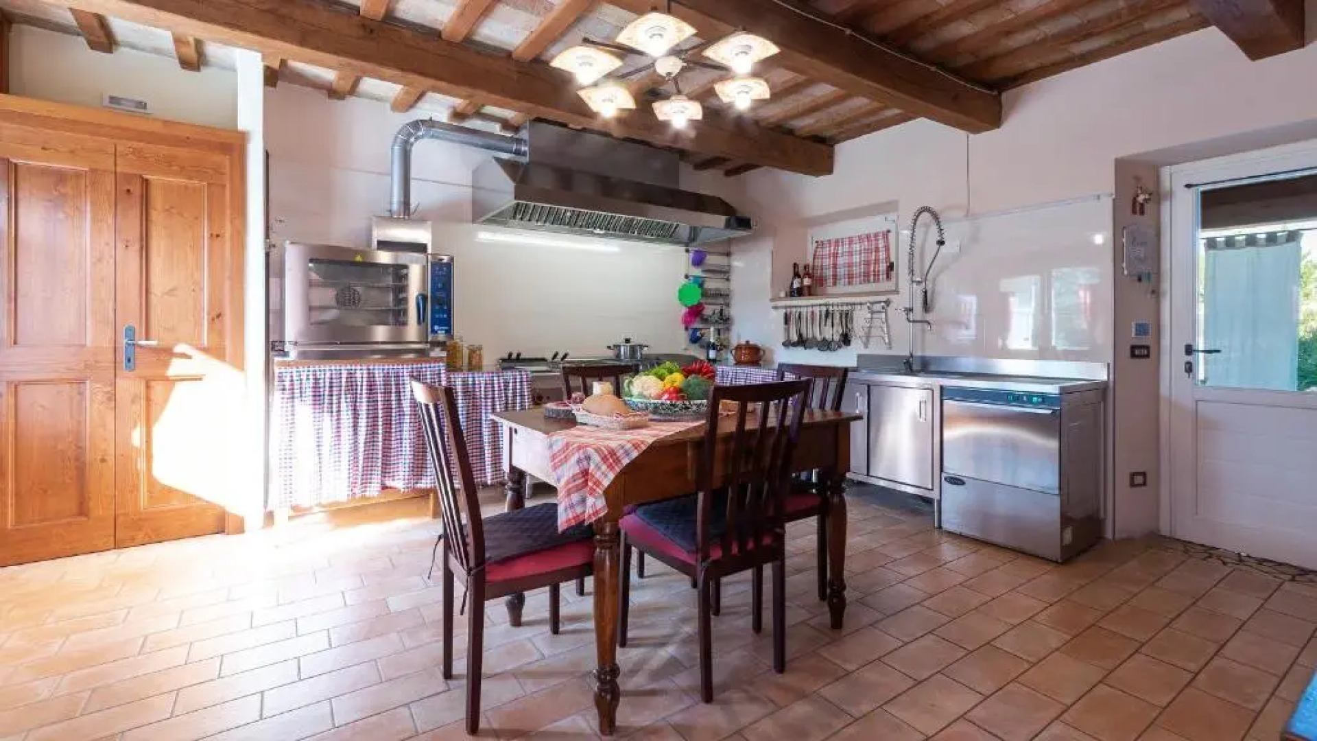 CASCINA MARIANNA 12&4, Emma Villas