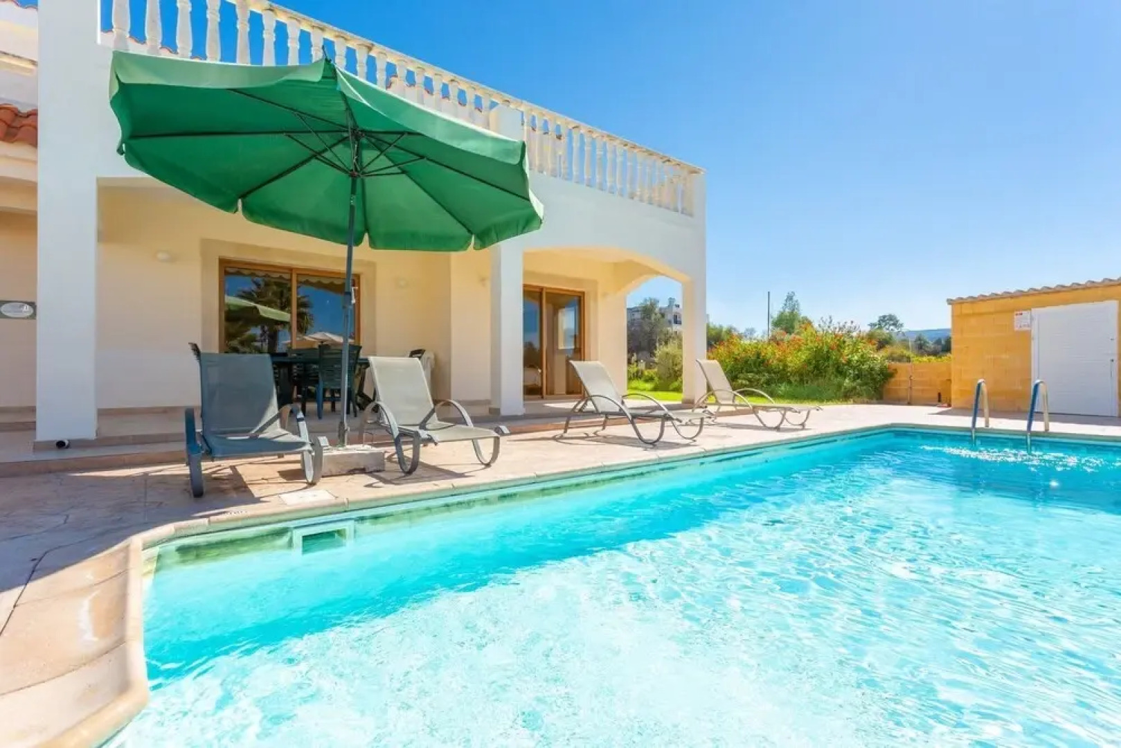Hector Beach Villa Large Private Pool Walk to Beach Sea Views A C Wifi Car Not Required - 2111