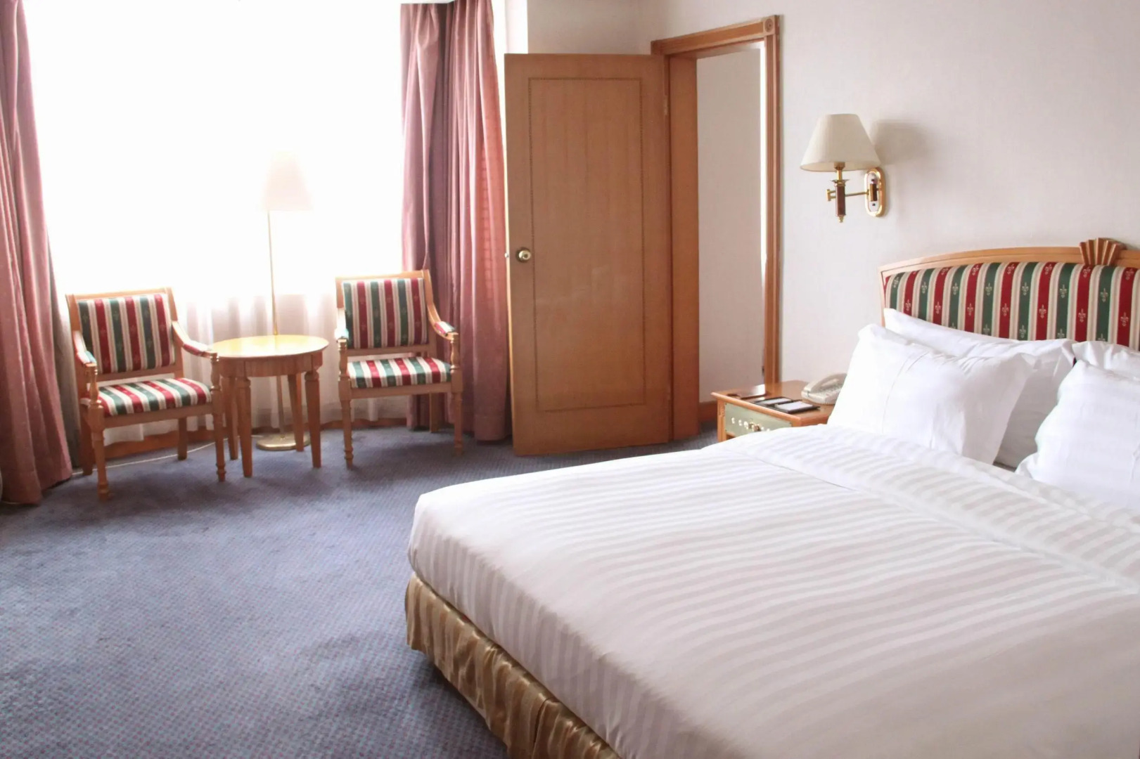 Rosedale Hotel and Suites Guangzhou