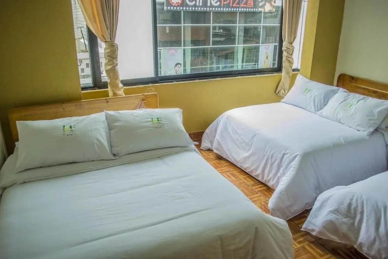 Hotel Flores Los Ponchos