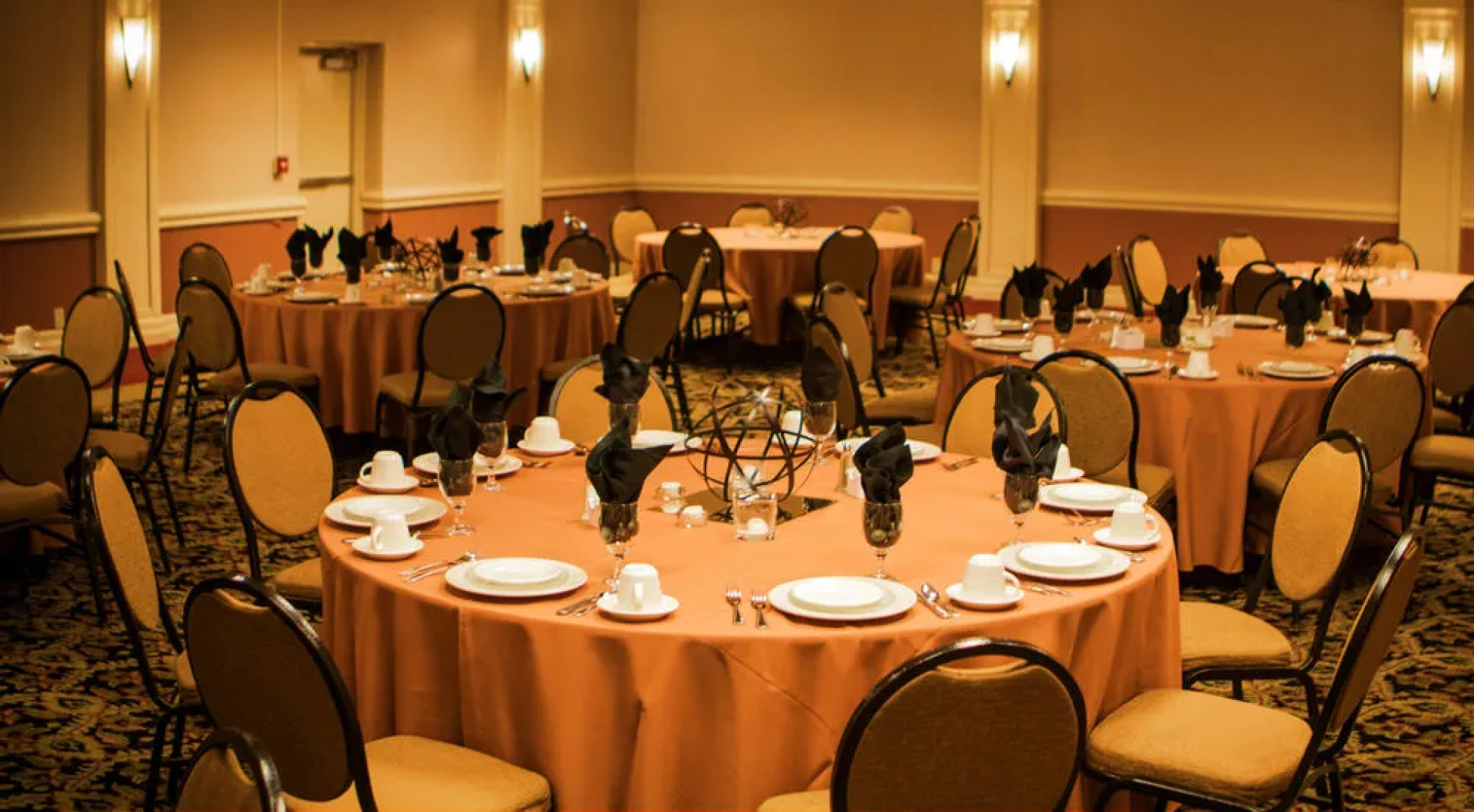 Best Western Premier Airport/Expo Center Hotel