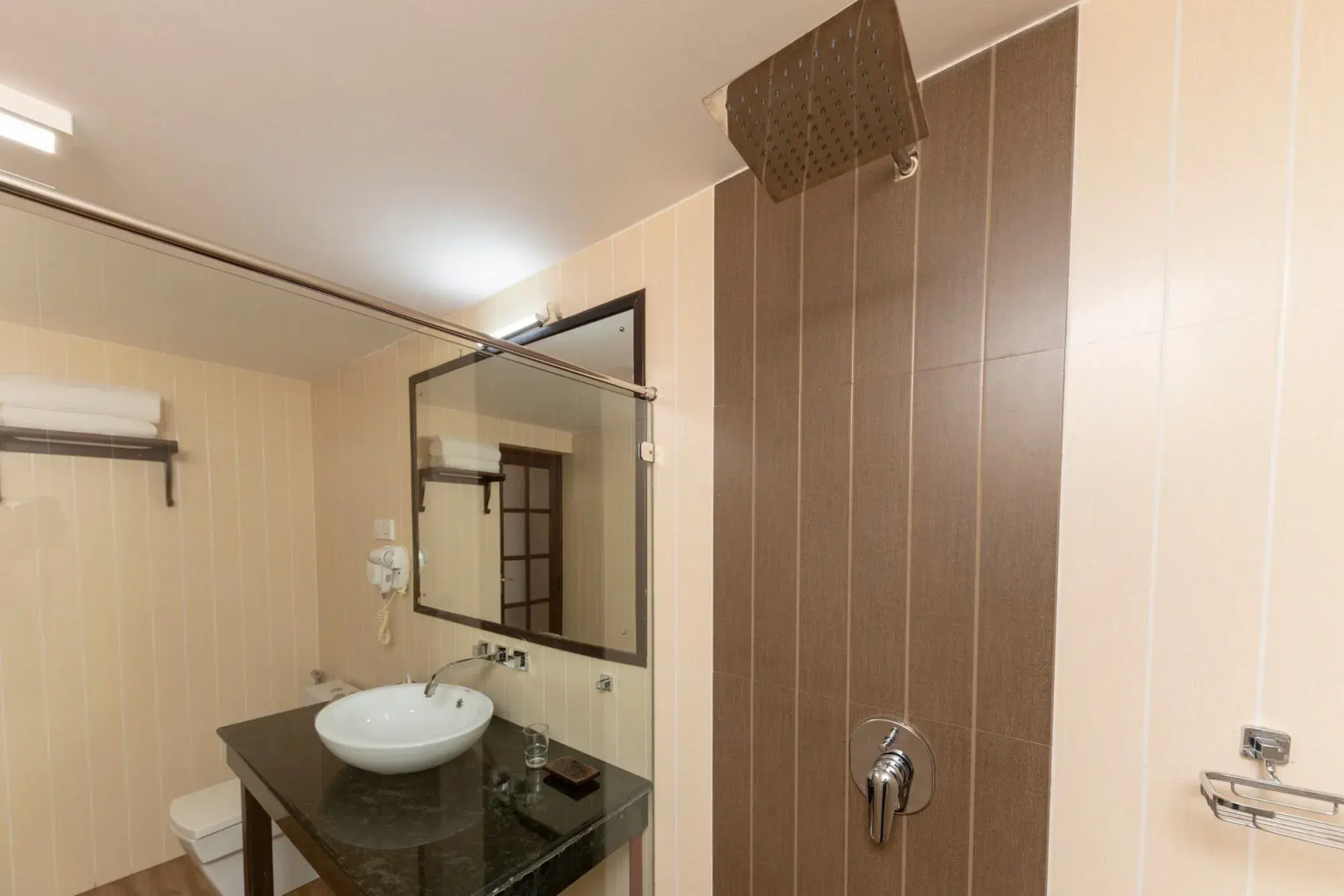 Отель Melheim Kandy Villas