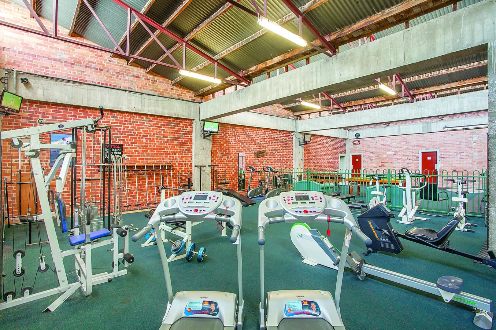 Sovereign Park Motor Inn