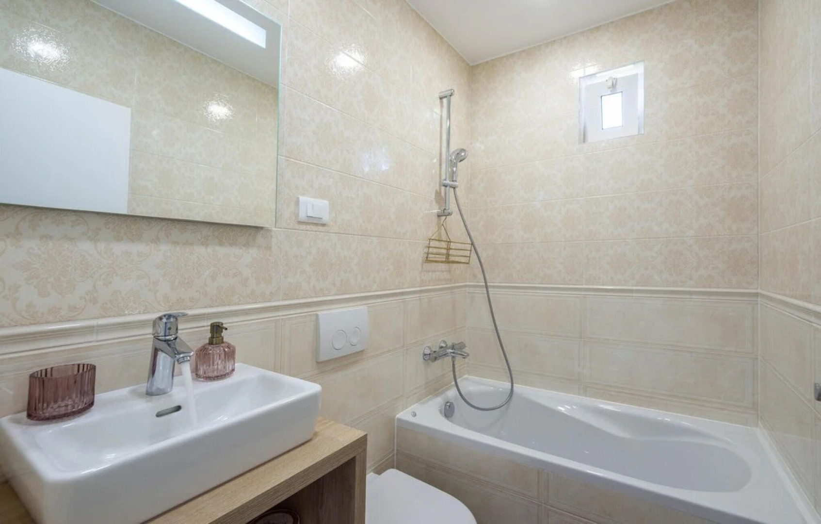 Stunning Home in Srinjine With 3 Bedrooms, Wifi and Outdoor Swimming Pool