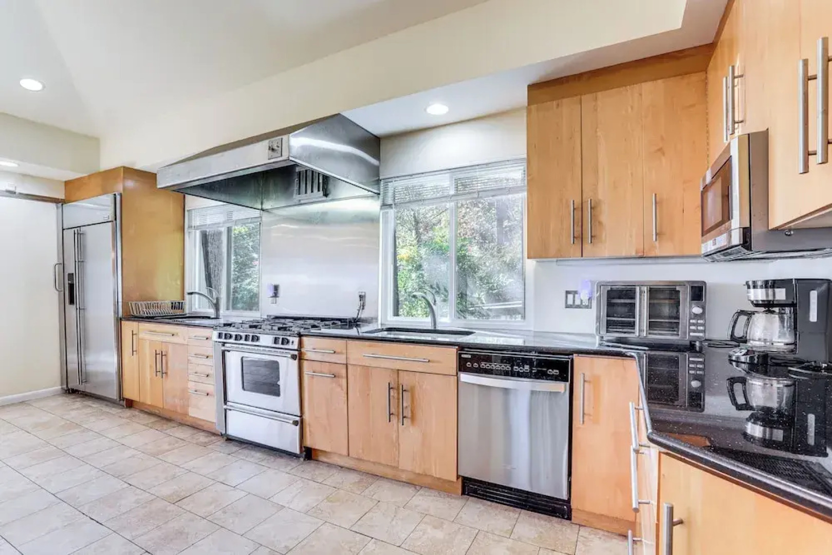 Spacious King of Prussia Home w/ 2 Game Rooms