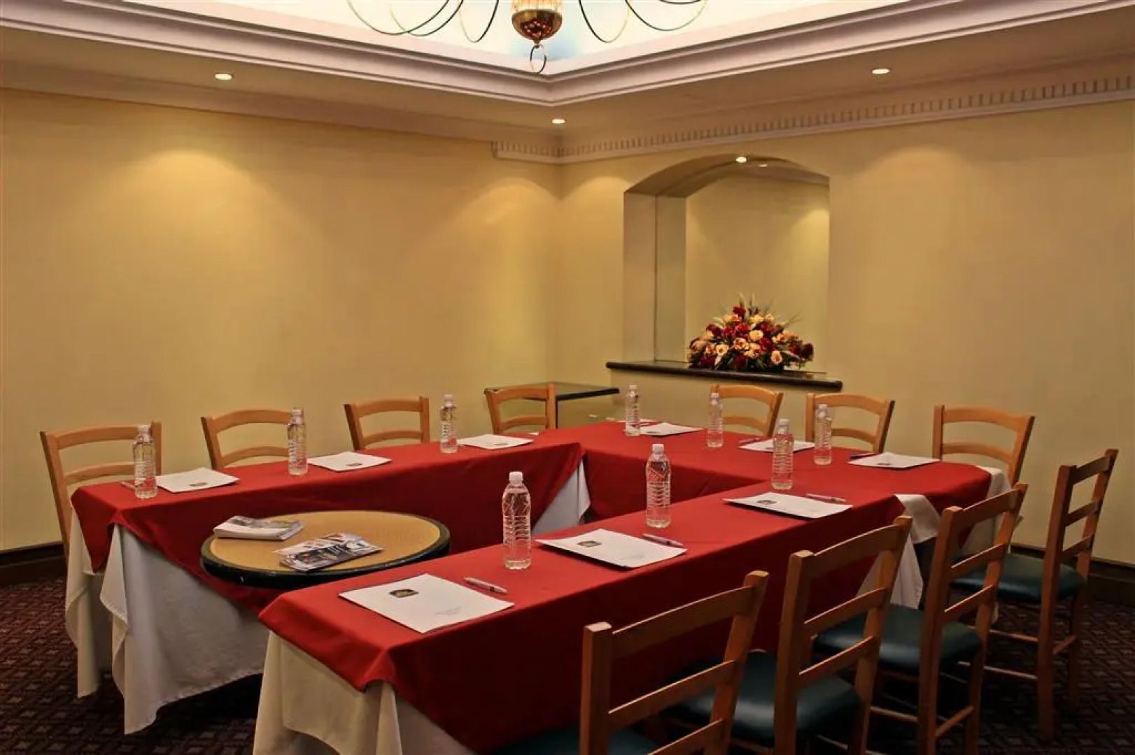 Hafersons Inn Hotel & Suites