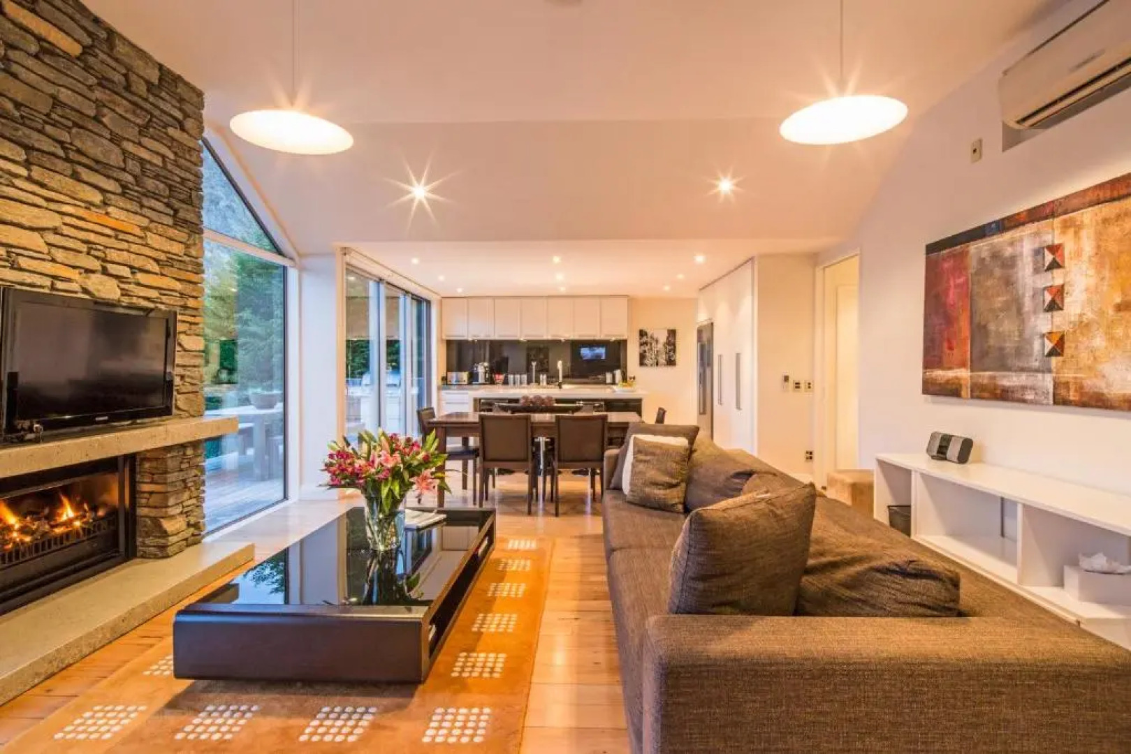 Riverview Retreat Holiday Home By Majordomo