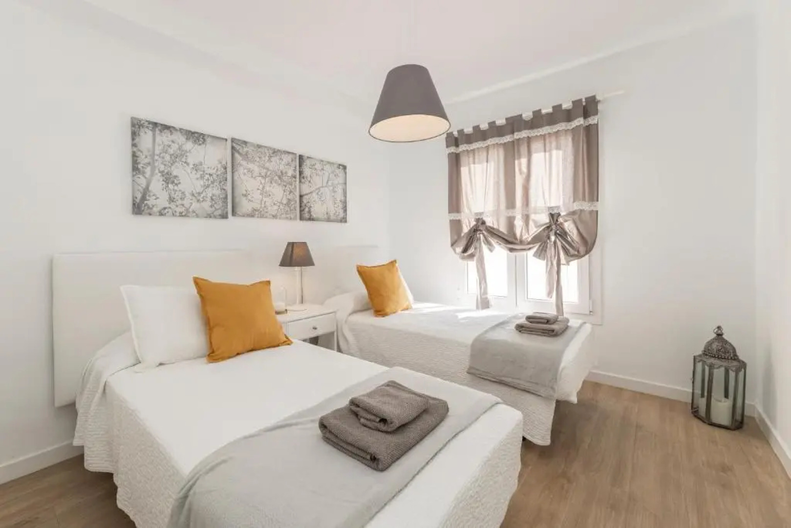 Flower Beach Suite 20