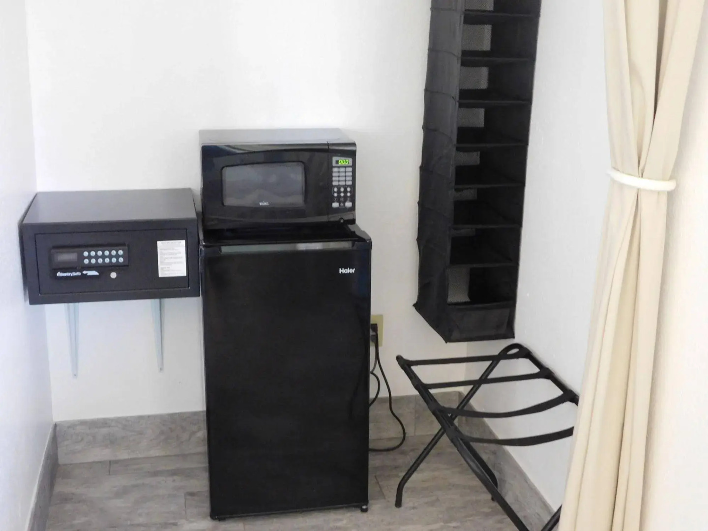 Nokomis Inn and Suites