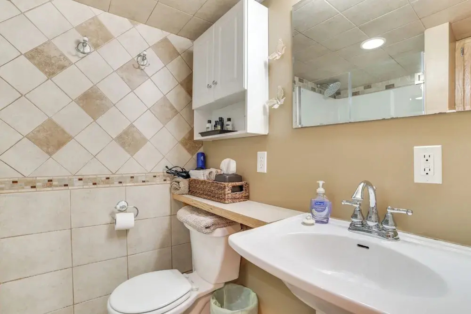 Near Snowmobiling & Ice Fishing: Fife Lake Retreat