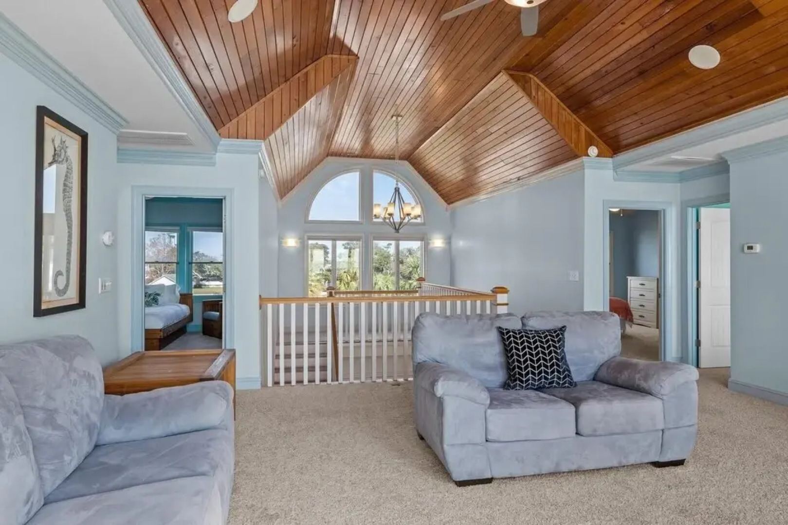 The Island House 5 Bedroom Home by RedAwning