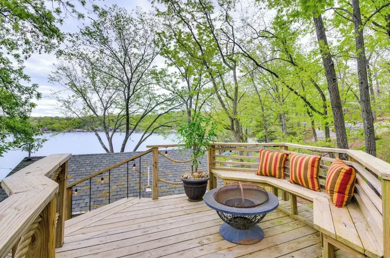 Waterfront Ozarks Home w/ Hot Tub, Bar & Dock