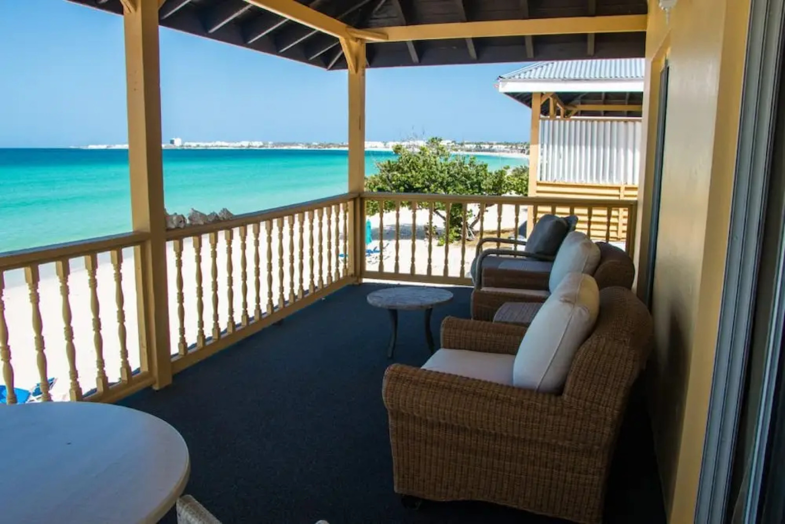 Rendezvous Bay Hotel