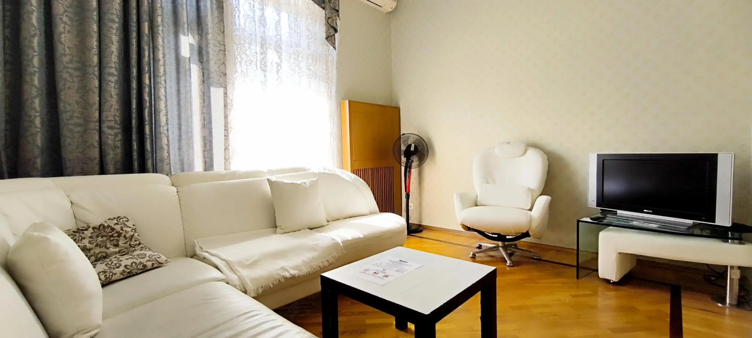 Tverskaya Street (Тверская Стрит) на улице Тверская 6 строение 1