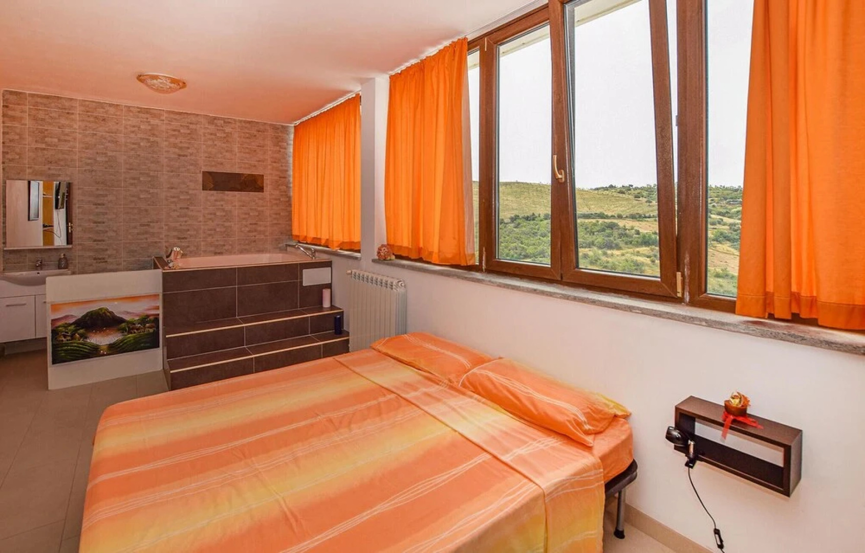 Beautiful Home in Civitavecchia With Sauna, Wifi and 6 Bedrooms