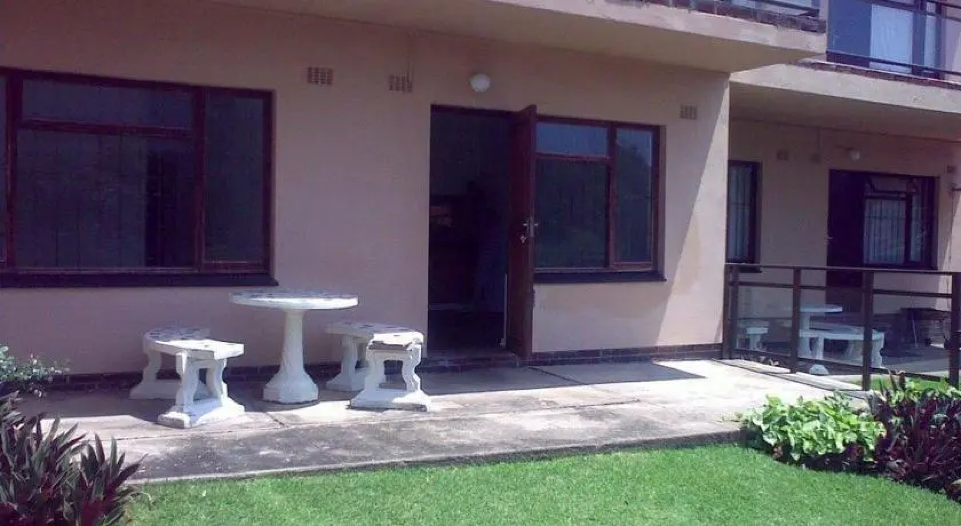 Moengel Moes Kardoes-Margate