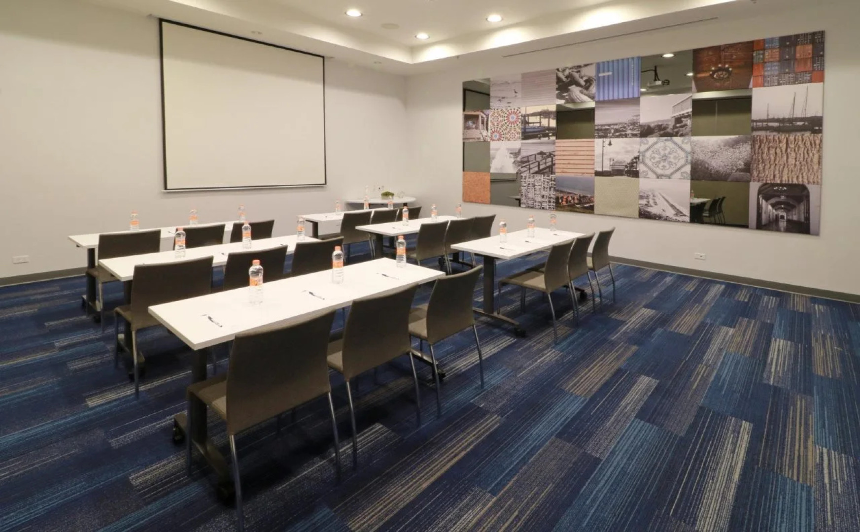 Holiday Inn Express & Suites Ensenada Centro by IHG