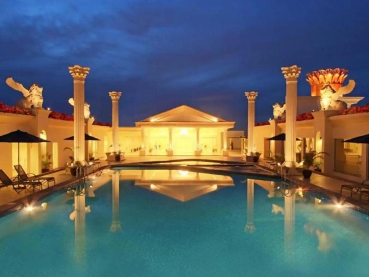 Harmoni One Convention Hotel & Service Apartments