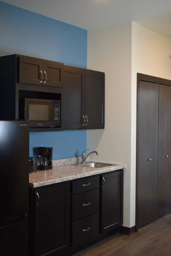 Menominee River Extended Stay Hotel