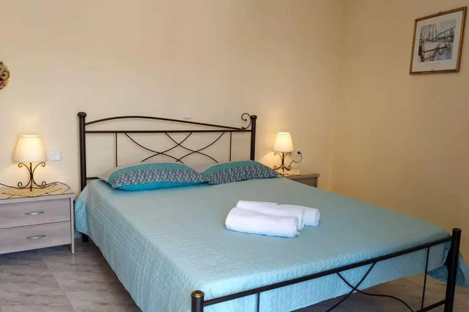 House with Kastro view