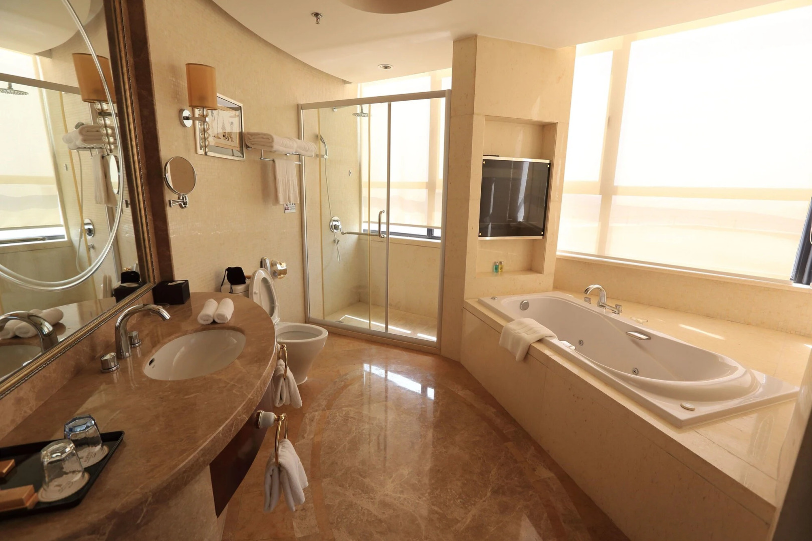 Jin Jiang Golden Mountain International Hotel