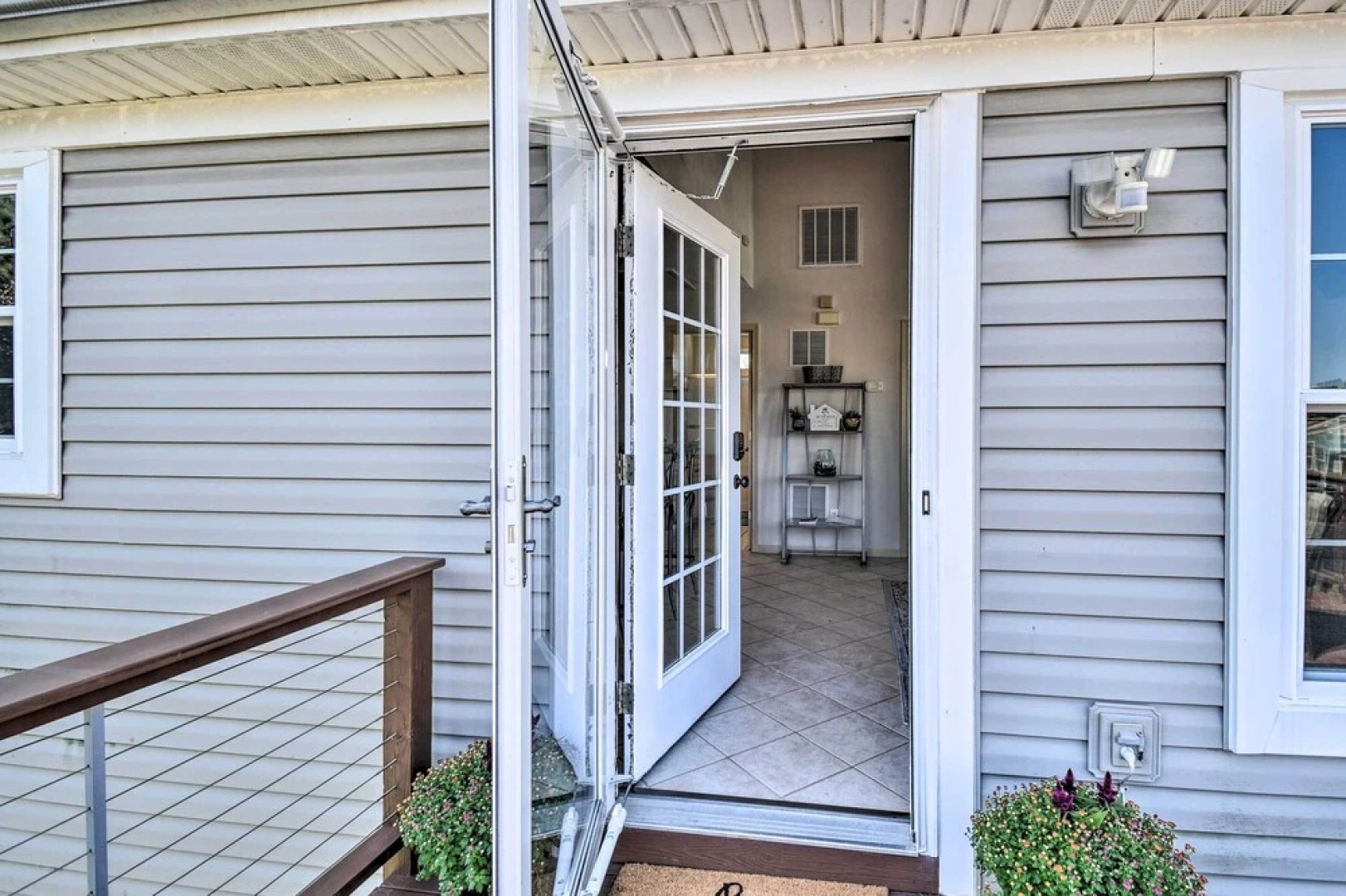 Sunny Norfolk Apartment w/ Deck + Fire Pit!