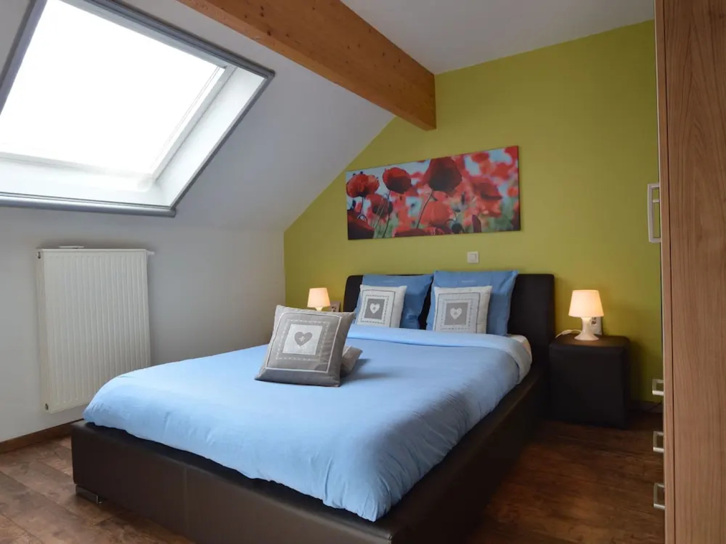 Charming Apartment with Access to Outdoor Hot Tub in Green Condroz Valley