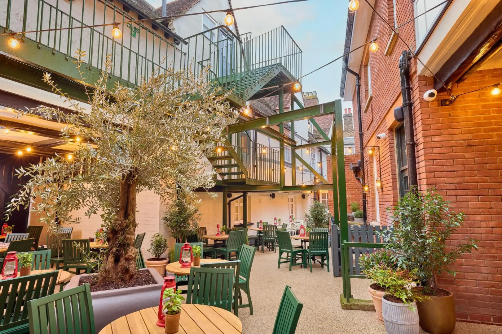 Salisbury Arms Hotel