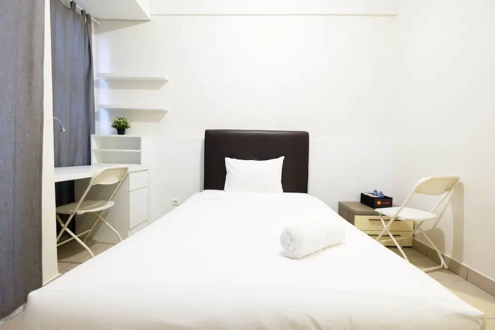 Simply Studio Saveria Apartment near ICE BSD